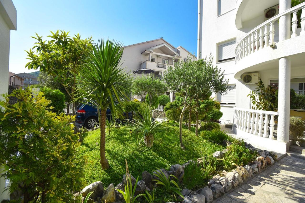 Apartments Adok Budva Eksteriør bilde