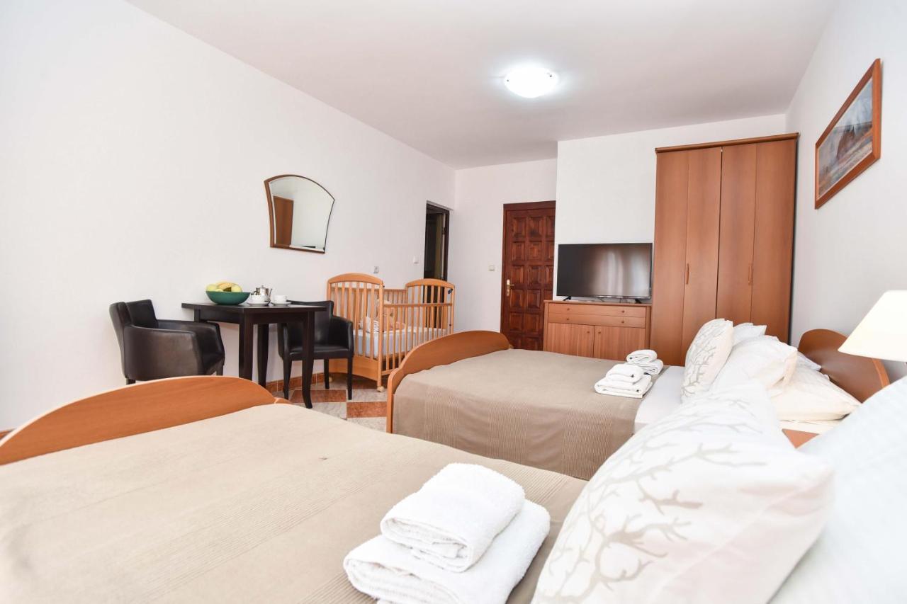 Apartments Adok Budva Eksteriør bilde