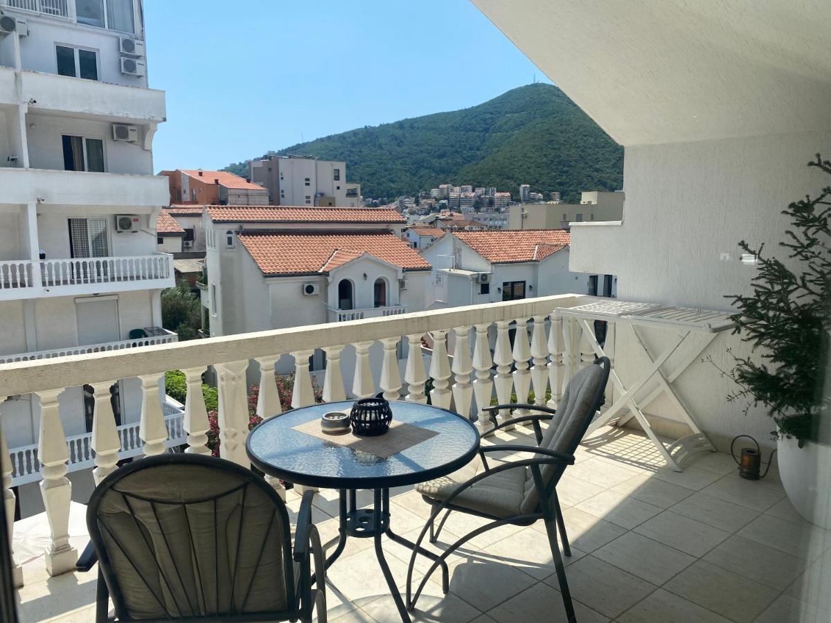 Apartments Adok Budva Eksteriør bilde
