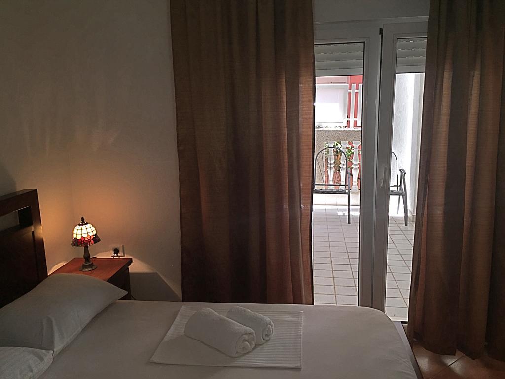 Apartments Adok Budva Eksteriør bilde